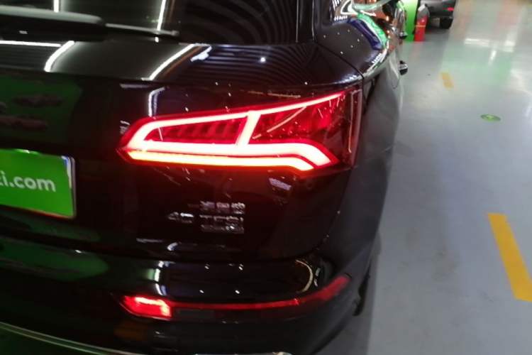 Used Audi Q5L 2020 Updated 40 TFSI Prestige Fashion Edition Right Rear Taillight
