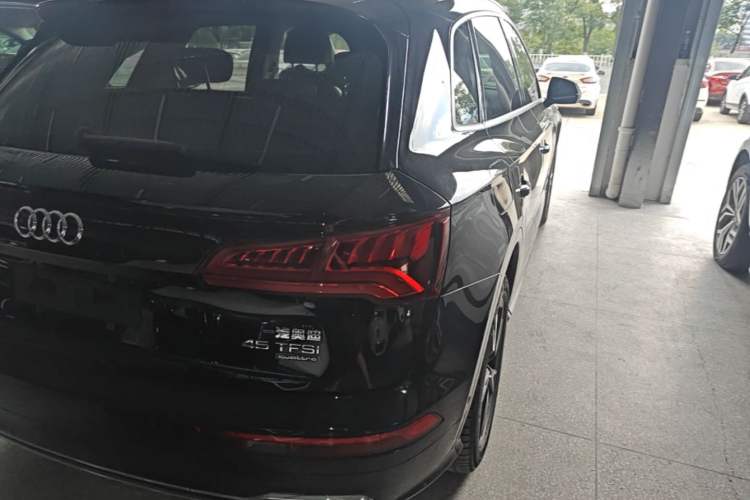Used Audi Q5L 2020 45 TFSI Prestige Fashion Model Right Rear Taillight