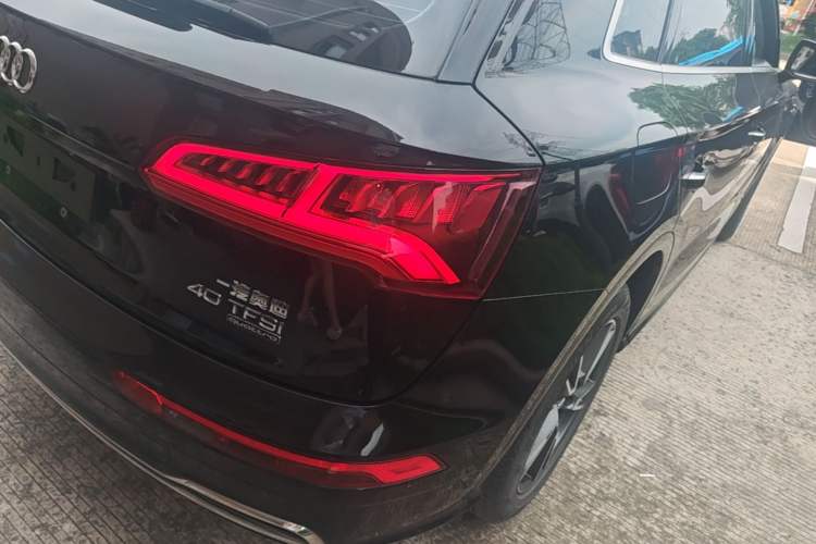 Used Audi Q5L 2020 Updated 40 TFSI Prestige Fashion Edition Right Rear Taillight