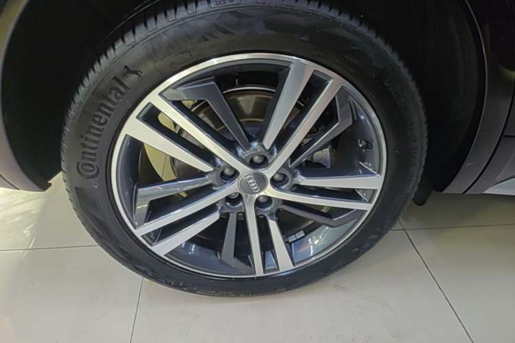 Used Audi Q5L 2020 Revised 40 TFSI Prestige Edition Right Rear Wheel Hub