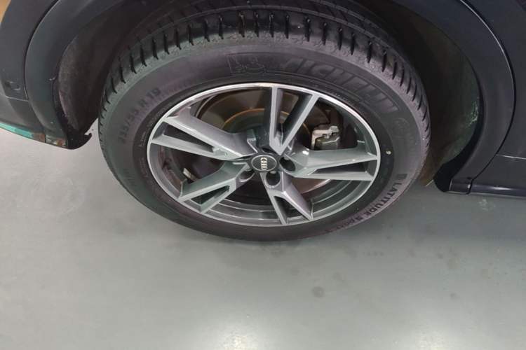 Used Audi Q5L 2020 45 TFSI Prestige Fashion Model Right Rear Wheel Hub