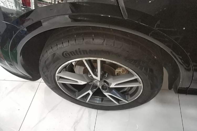 Used Audi Q5L 2020 45 TFSI Prestige Fashion Model Right Rear Wheel Hub
