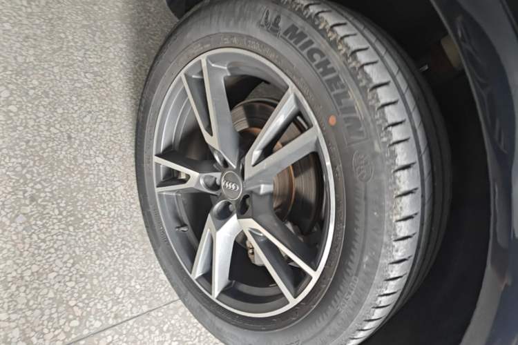 Used Audi Q5L 2020 45 TFSI Prestige Fashion Model Right Rear Wheel Hub