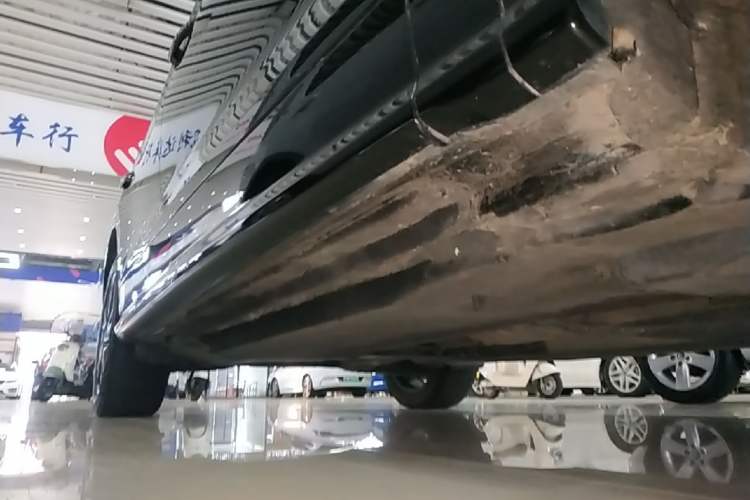 Used Audi Q5L 2020 Updated 40 TFSI Prestige Fashion Edition Right Side Sill