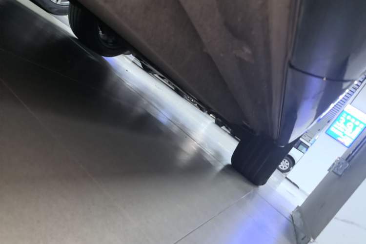 Used Audi Q5L 2020 Updated 40 TFSI Prestige Fashion Edition Right Side Sill