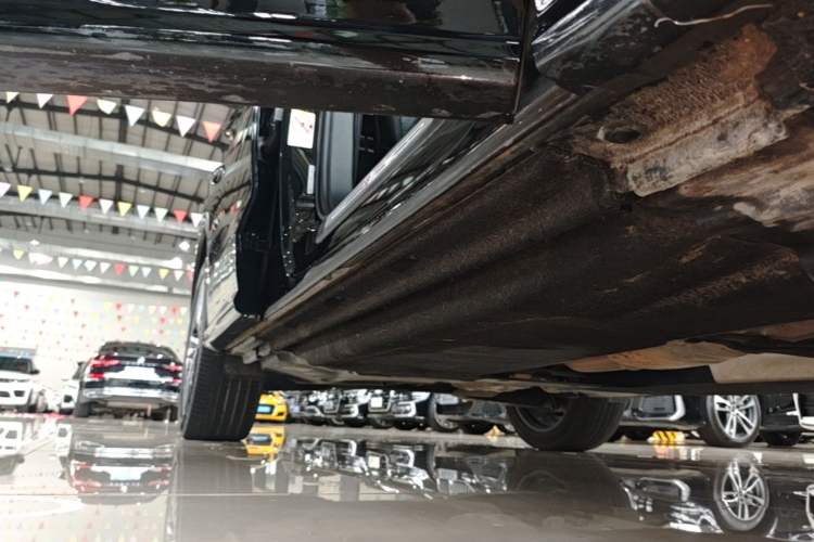 Used Audi Q5L 2020 45 TFSI Prestige Fashion Model Right Side Sill