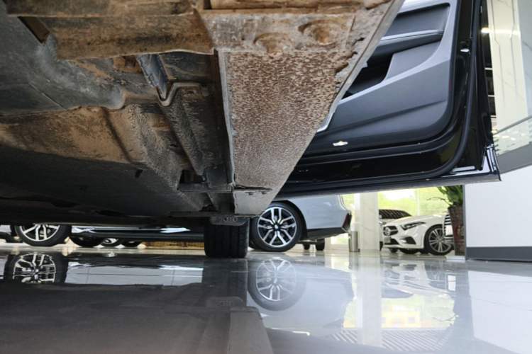 Used Audi Q5L 2020 Updated 40 TFSI Prestige Fashion Edition Right Side Sill