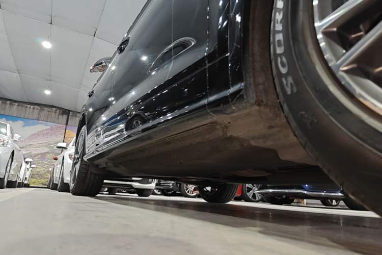 Used Audi Q5L 2020 45 TFSI Prestige Fashion Model Right Side Sill