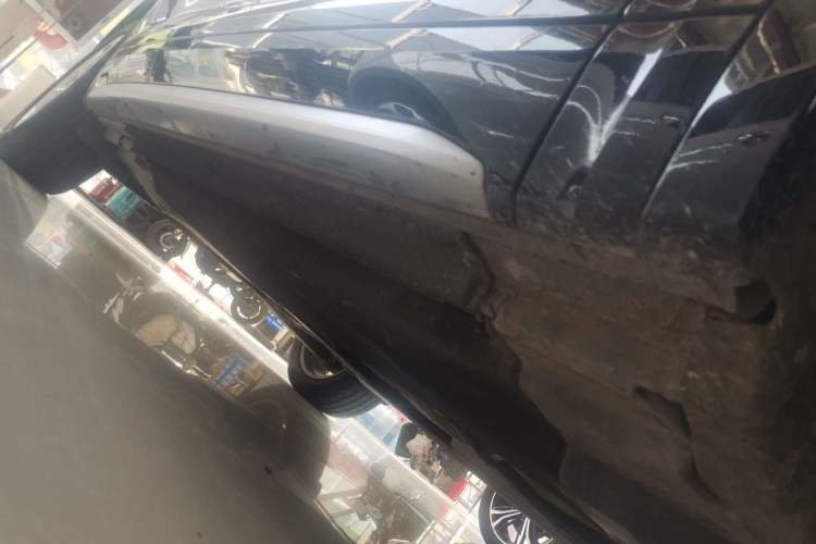 Used Audi Q5L 2020 Revised 40 TFSI Prestige Edition Right Side Sill