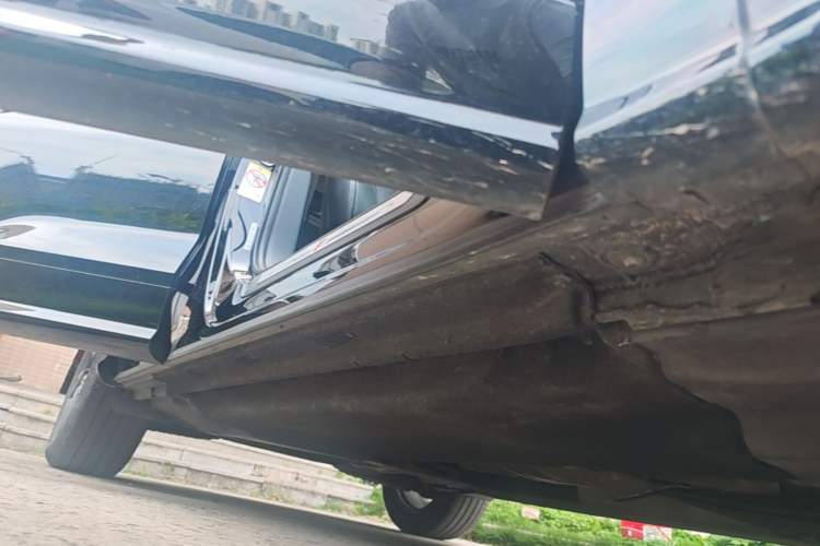 Used Audi Q5L 2020 Updated 40 TFSI Prestige Fashion Edition Right Side Sill