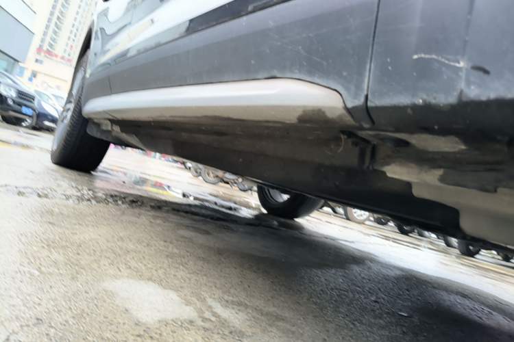 Used Audi Q5L 2020 45 TFSI Prestige Elegant Edition Right Side Sill