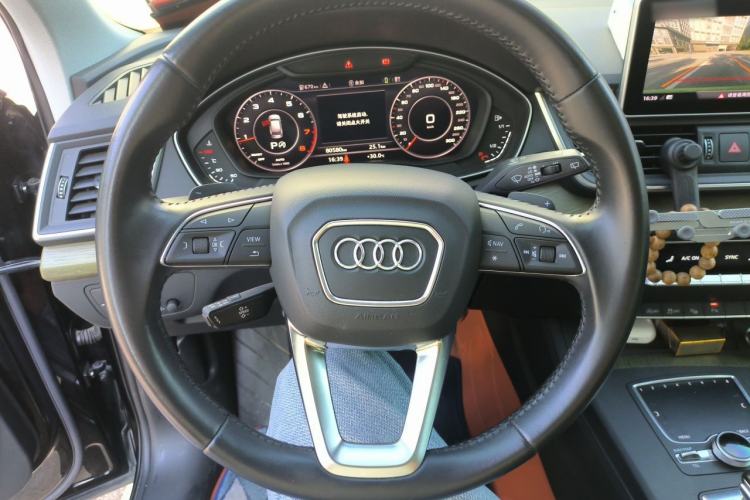 Used Audi Q5L 2020 45 TFSI Prestige Fashion Model Steering Wheel