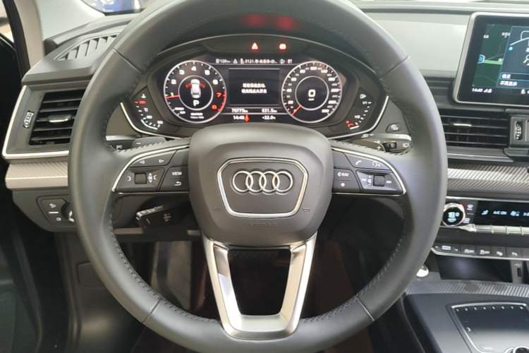 Used Audi Q5L 2020 45 TFSI Prestige Fashion Model Steering Wheel