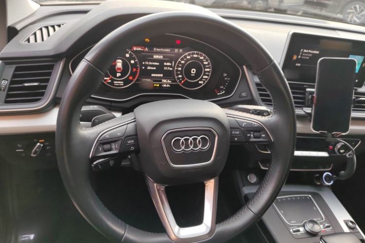 Used Audi Q5L 2020 Updated 40 TFSI Prestige Fashion Edition Steering Wheel