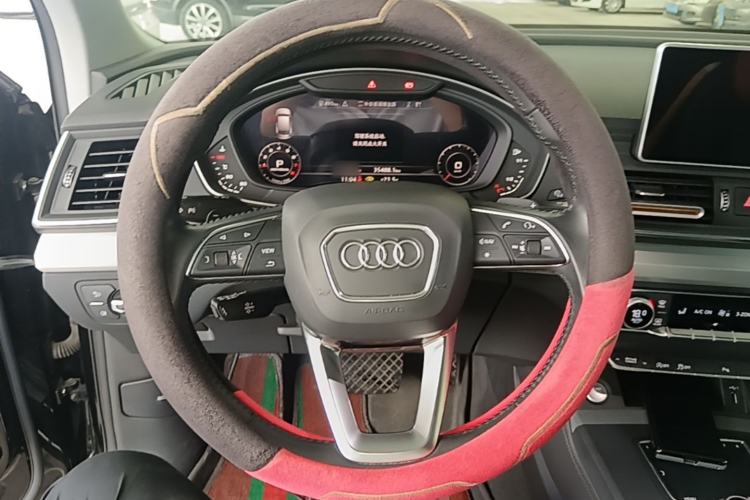 Used Audi Q5L 2020 Updated 40 TFSI Prestige Fashion Edition Steering Wheel