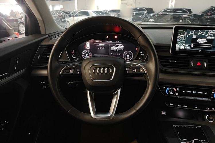 Used Audi Q5L 2020 Updated 40 TFSI Prestige Fashion Edition Steering Wheel