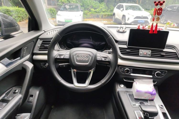 Used Audi Q5L 2020 Updated 40 TFSI Prestige Fashion Edition Steering Wheel