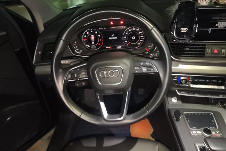 Used Audi Q5L 2020 Updated 40 TFSI Prestige Fashion Edition Steering Wheel