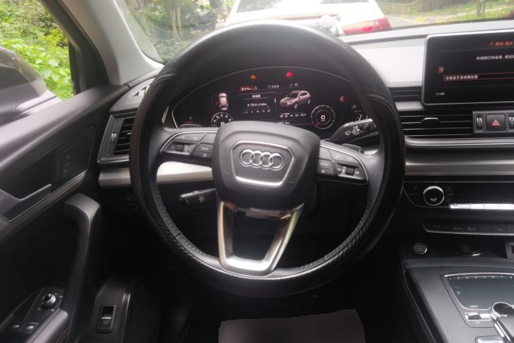 Used Audi Q5L 2020 Updated 40 TFSI Prestige Fashion Edition Steering Wheel