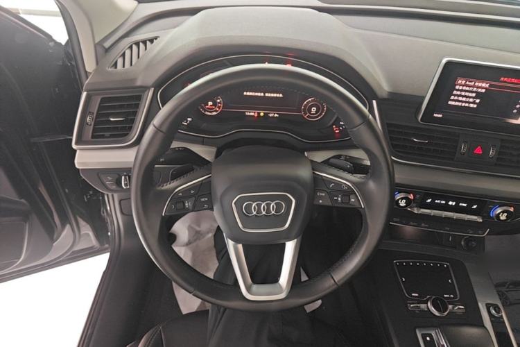 Used Audi Q5L 2020 Updated 40 TFSI Prestige Fashion Edition Steering Wheel