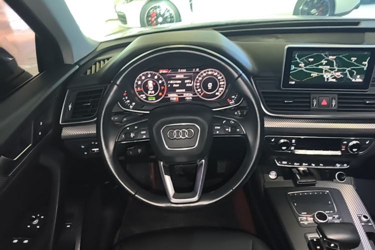 Used Audi Q5L 2020 45 TFSI Prestige Fashion Model Steering Wheel
