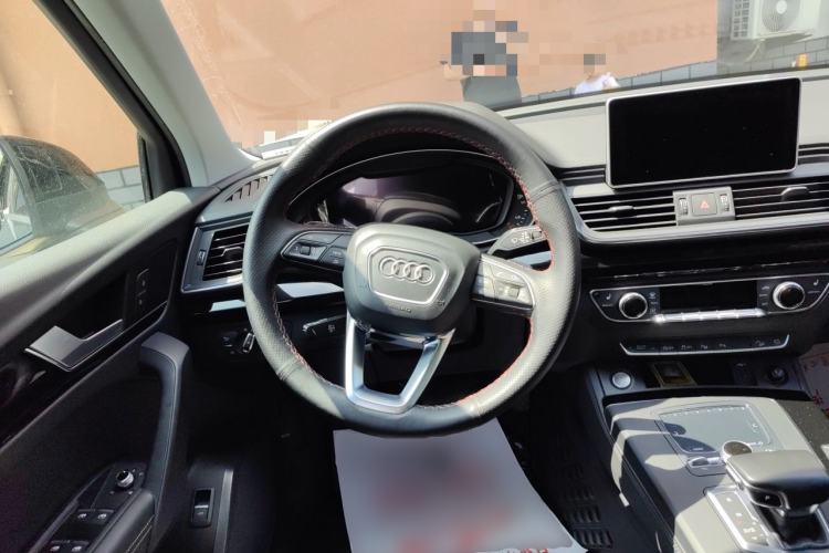 Used Audi Q5L 2020 45 TFSI Prestige Fashion Model Steering Wheel