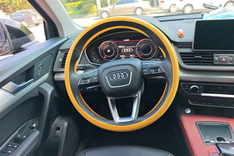 Used Audi Q5L 2020 Updated 40 TFSI Prestige Fashion Edition Steering Wheel