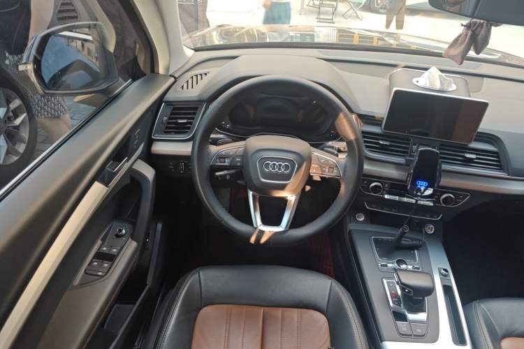 Used Audi Q5L 2020 40 TFSI Prestige Fashion Edition Steering Wheel