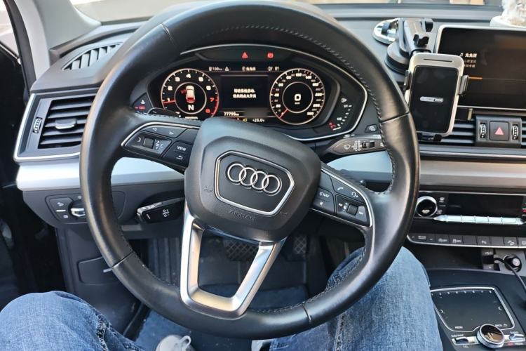 Used Audi Q5L 2020 Updated 40 TFSI Prestige Fashion Edition Steering Wheel