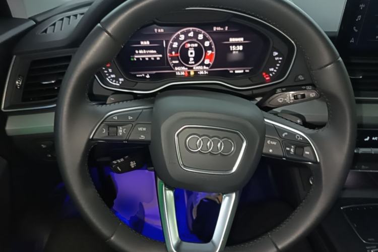 Used Audi Q5L 2020 Updated 40 TFSI Prestige Fashion Edition Steering Wheel