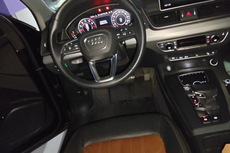 Used Audi Q5L 2020 40 TFSI Prestige Fashion Edition Steering Wheel