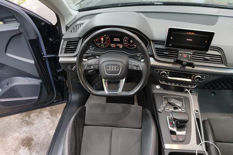 Used Audi Q5L 2020 45 TFSI Prestige Sport Edition Steering Wheel