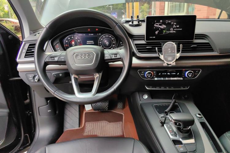 Used Audi Q5L 2020 45 TFSI Prestige Fashion Model Steering Wheel