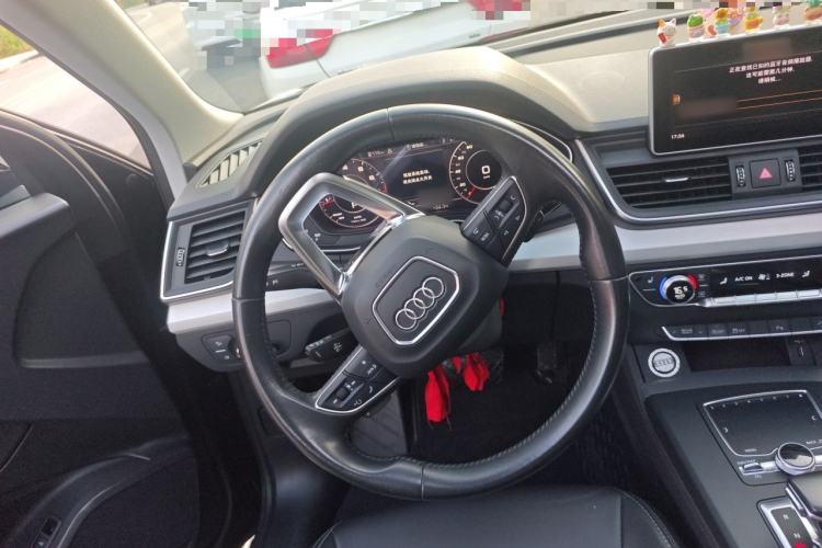 Used Audi Q5L 2020 Updated 40 TFSI Prestige Fashion Edition Steering Wheel