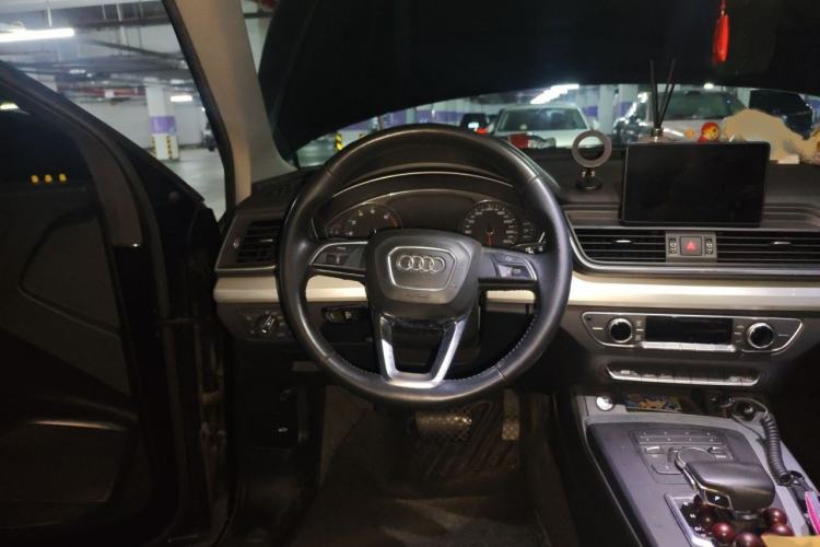 Used Audi Q5L 2020 40 TFSI Prestige Edition Steering Wheel
