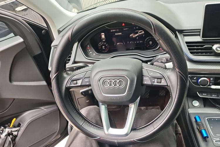 Used Audi Q5L 2020 45 TFSI Prestige Fashion Model Steering Wheel