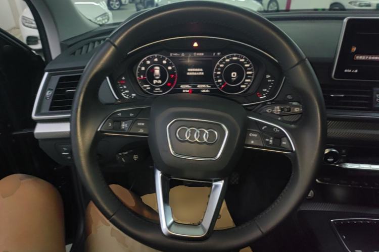 Used Audi Q5L 2020 45 TFSI Prestige Fashion Model Steering Wheel