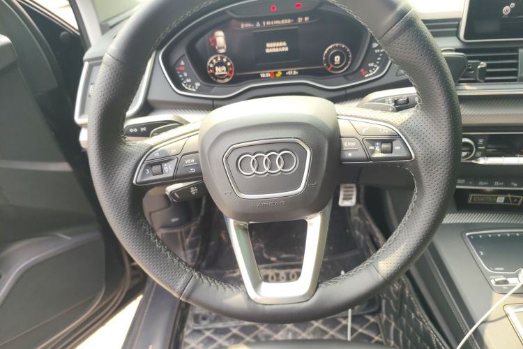 Used Audi Q5L 2020 45 TFSI Prestige Fashion Model Steering Wheel