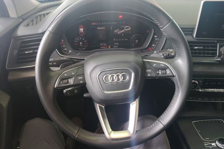 Used Audi Q5L 2020 45 TFSI Prestige Fashion Model Steering Wheel