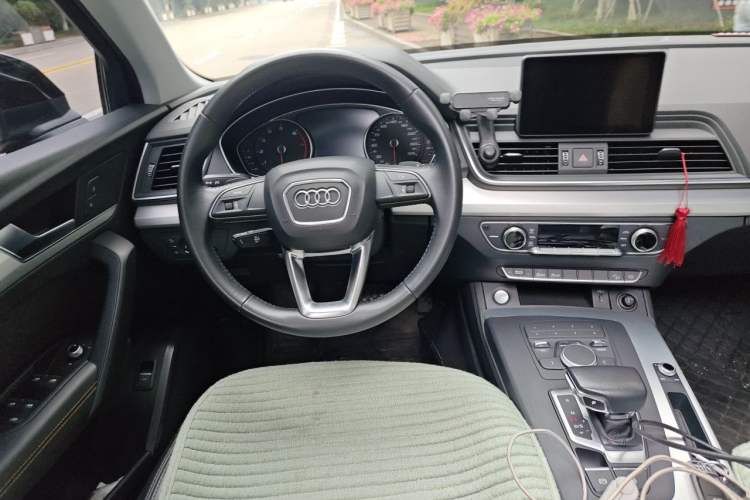 Used Audi Q5L 2020 40 TFSI Prestige Fashion Edition Steering Wheel