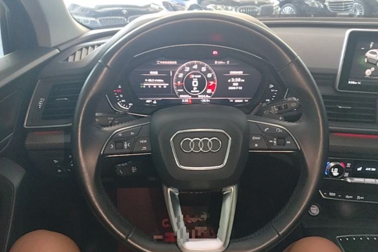 Used Audi Q5L 2020 Updated 40 TFSI Prestige Fashion Edition Steering Wheel