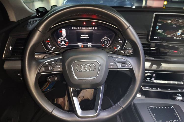 Used Audi Q5L 2020 Updated 40 TFSI Prestige Fashion Edition Steering Wheel