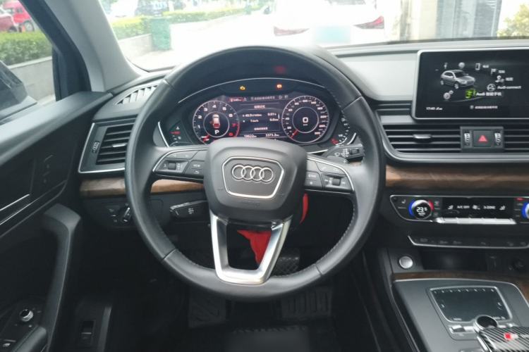 Used Audi Q5L 2020 Updated 40 TFSI Prestige Fashion Edition Steering Wheel