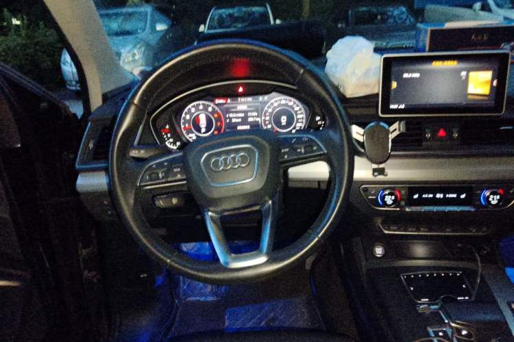 Used Audi Q5L 2020 40 TFSI Prestige Fashion Edition Steering Wheel