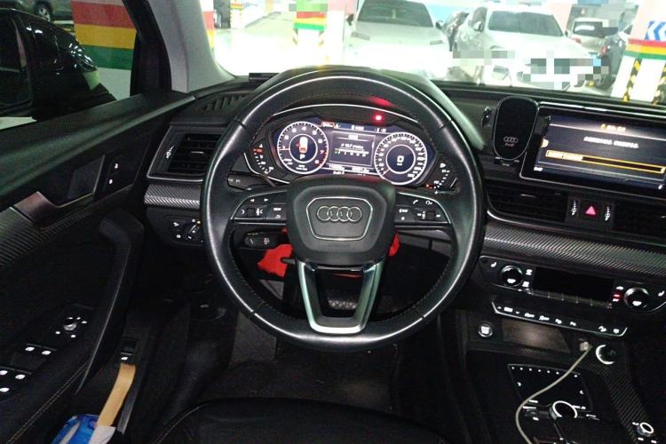 Used Audi Q5L 2020 45 TFSI Prestige Fashion Model Steering Wheel