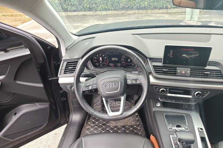 Used Audi Q5L 2020 40 TFSI Prestige Fashion Edition Steering Wheel