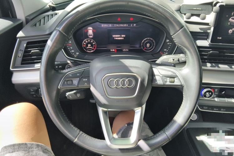 Used Audi Q5L 2020 Updated 40 TFSI Prestige Fashion Edition Steering Wheel