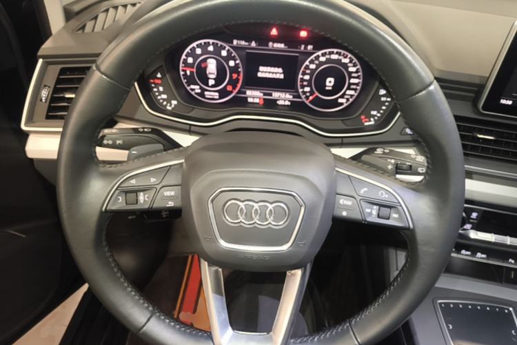 Used Audi Q5L 2020 Updated 40 TFSI Prestige Fashion Edition Steering Wheel