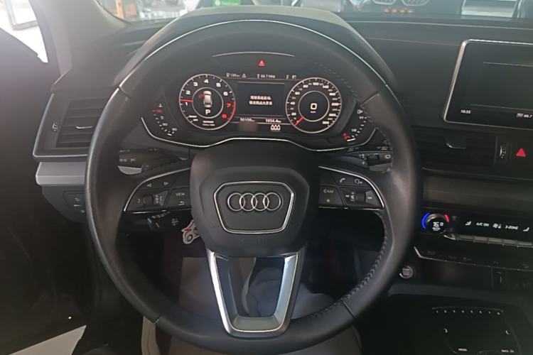 Used Audi Q5L 2020 Updated 40 TFSI Prestige Fashion Edition Steering Wheel