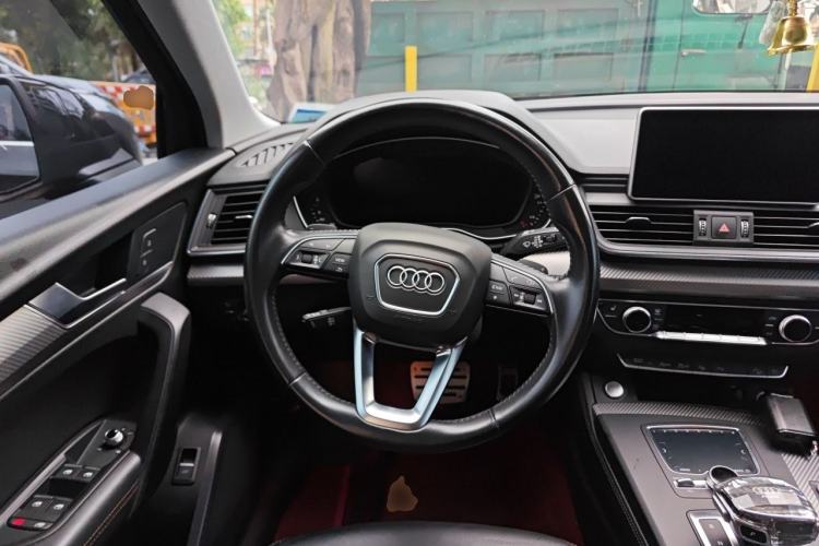 Used Audi Q5L 2020 45 TFSI Prestige Fashion Model Steering Wheel